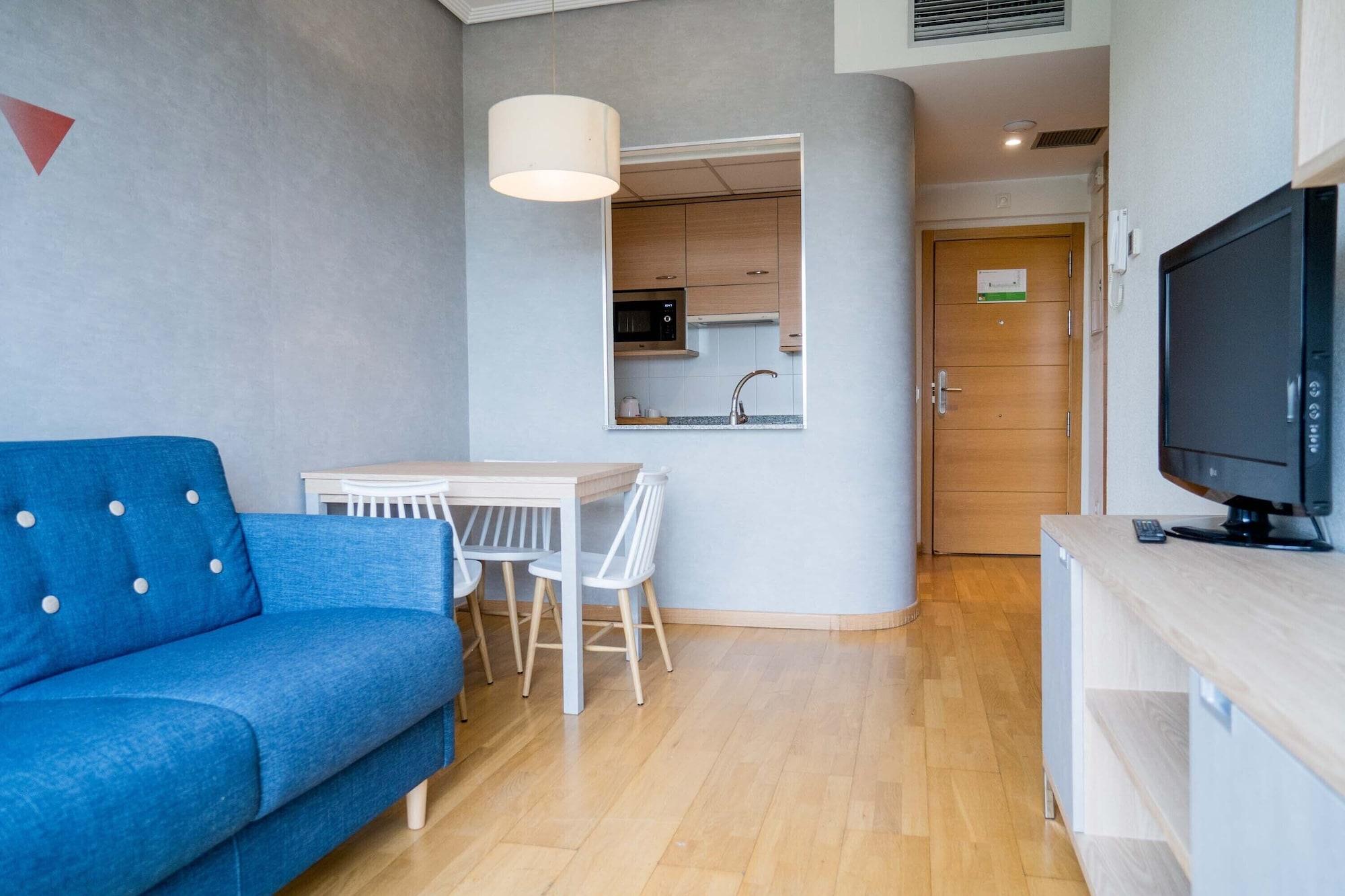 Compostela Suites Madrid Exteriör bild
