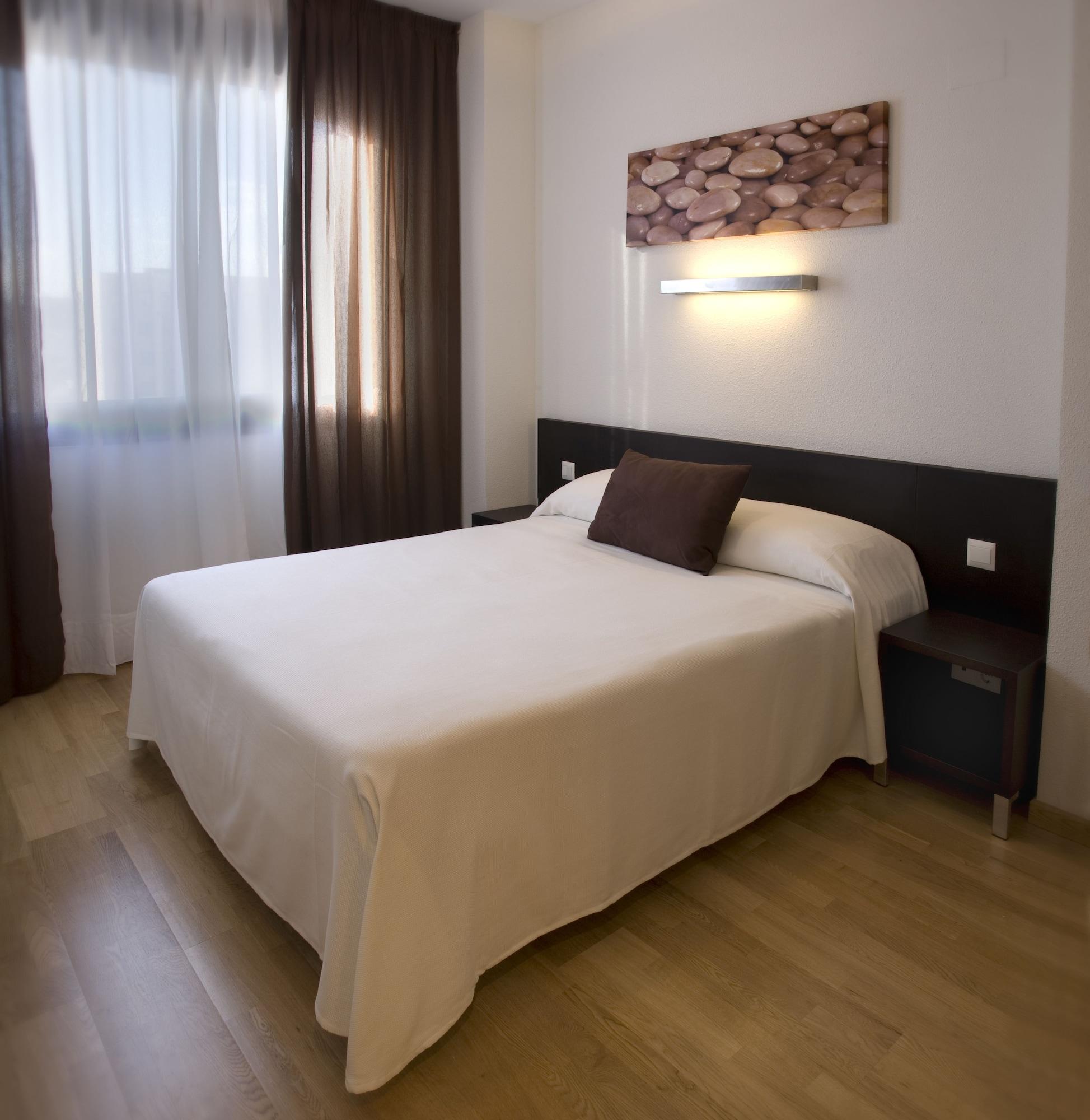 Compostela Suites Madrid Exteriör bild