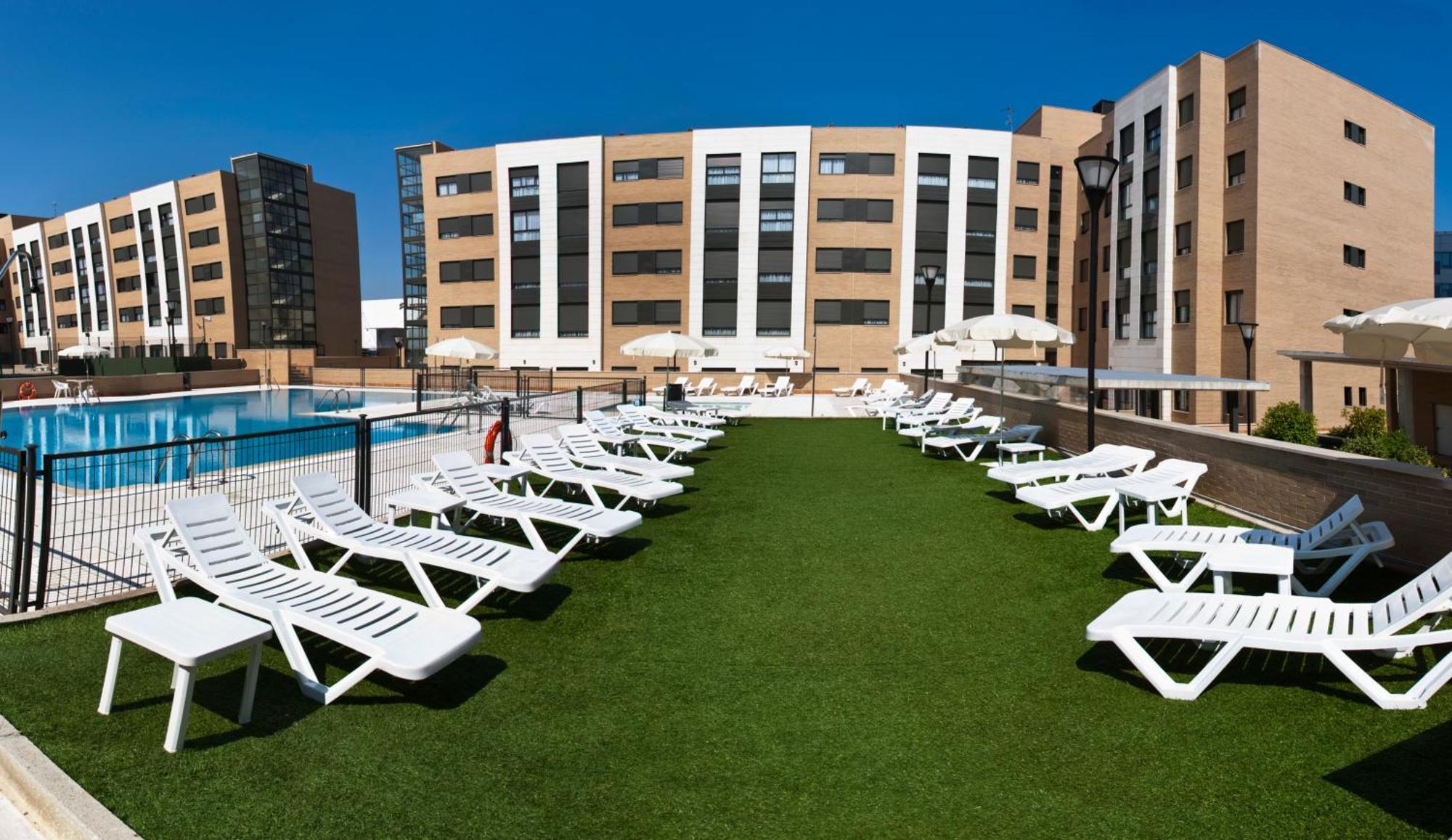 Compostela Suites Madrid Exteriör bild