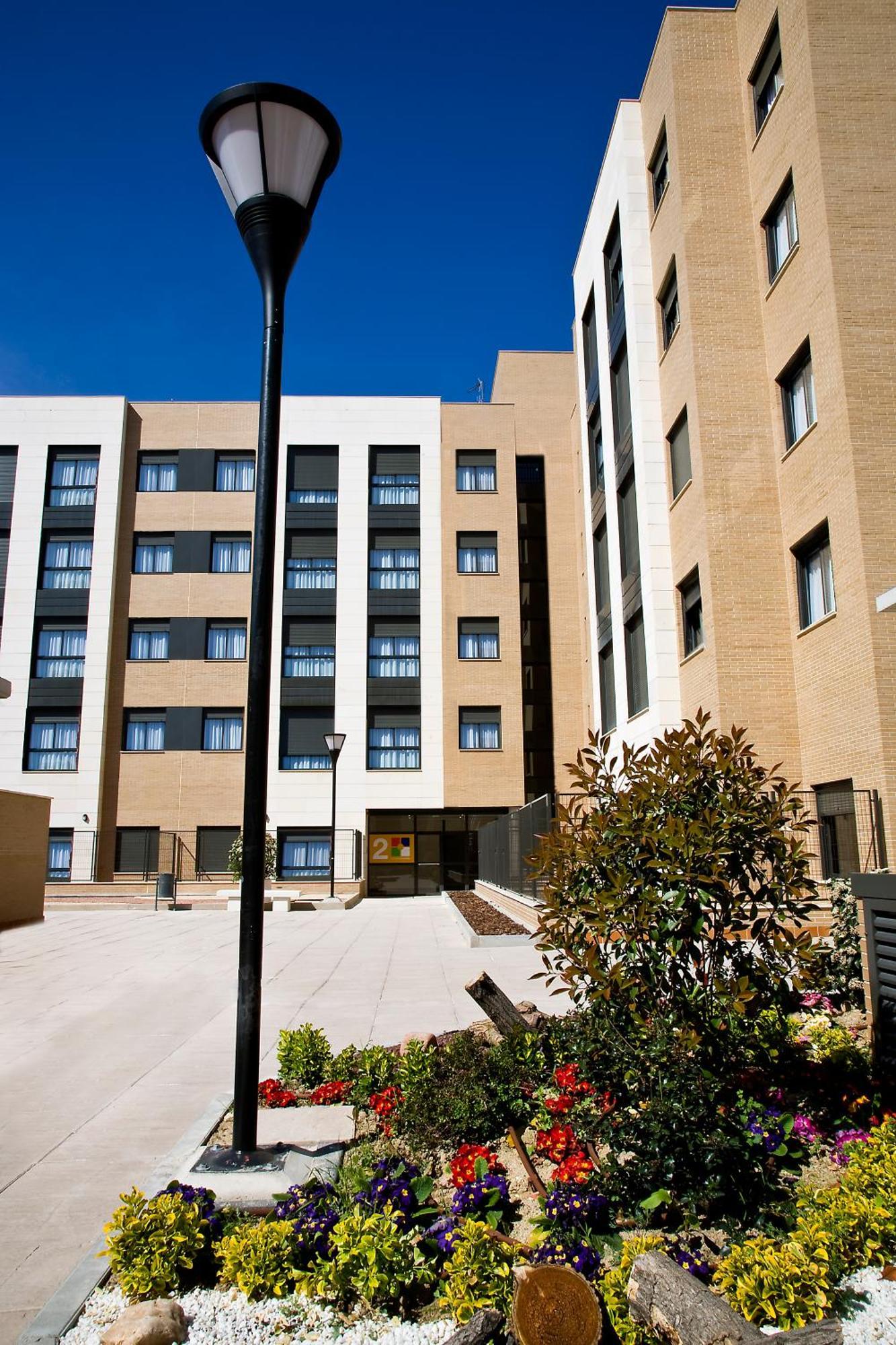 Compostela Suites Madrid Exteriör bild