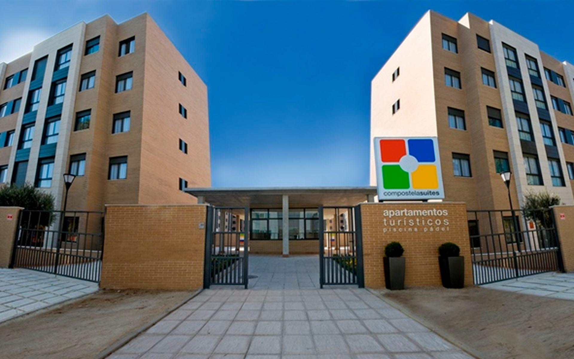 Compostela Suites Madrid Exteriör bild