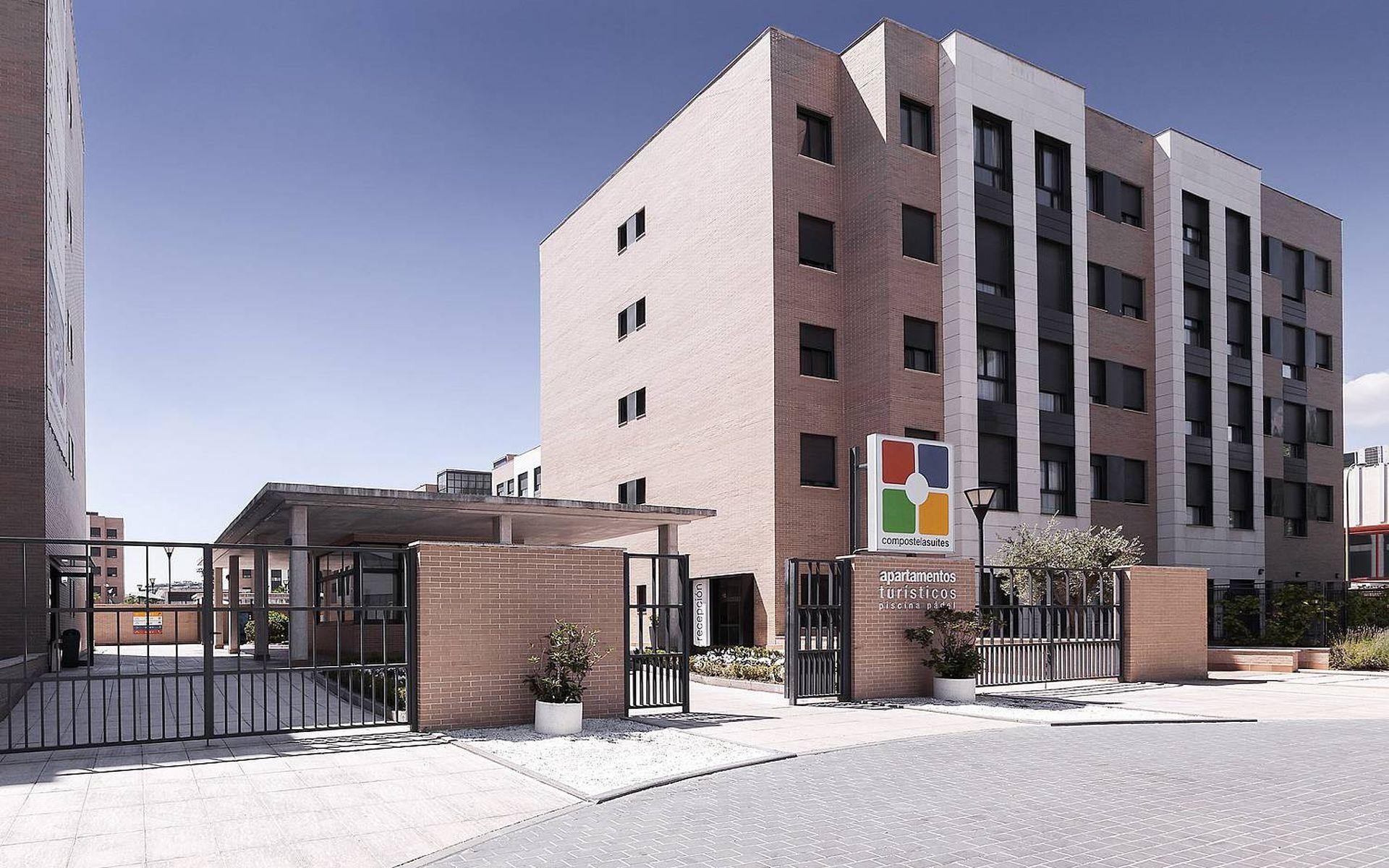 Compostela Suites Madrid Exteriör bild